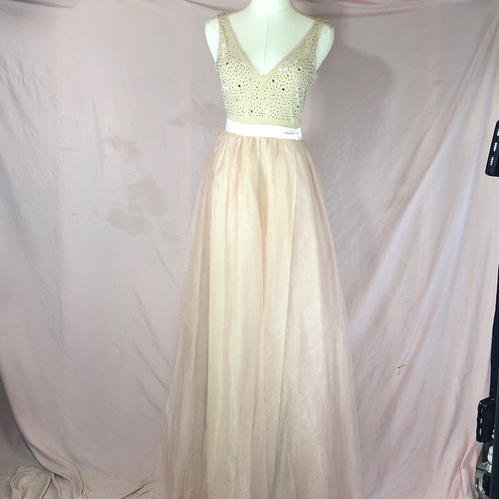 Prom Champagne Tulle Ball Pageant Gown with Sheer Embellished Bodice Size Small